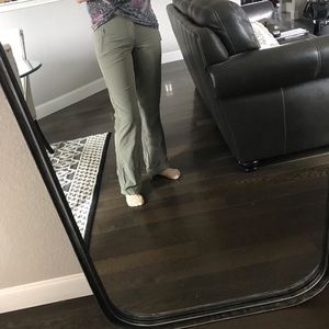 💚 Columbia nylon camo-Green low rise cargoes